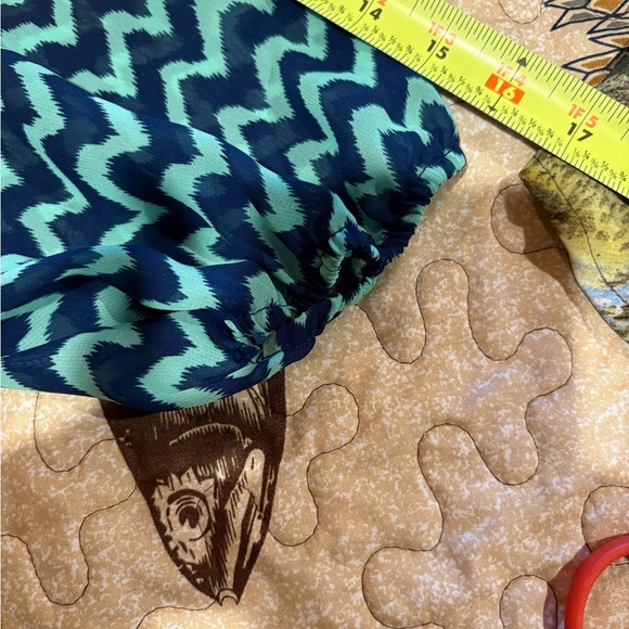 Espresso Blue and Turquoise puff Sleeve dress zig zag pattern women’s small - Picture 9 of 9